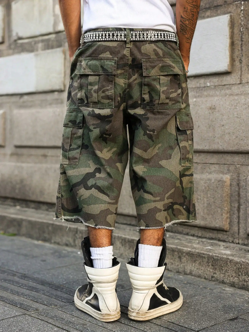 Spodenki cargo camo