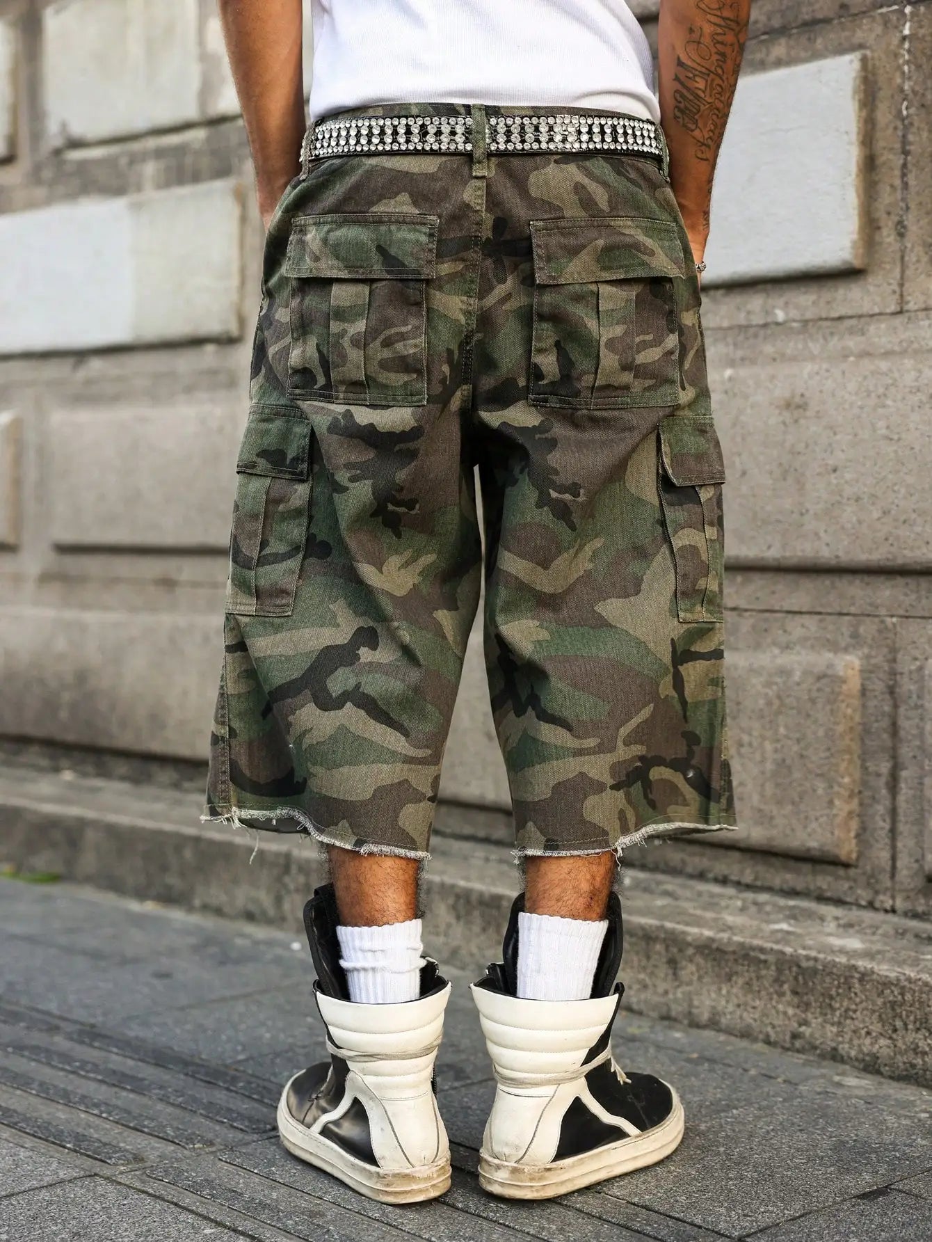 Spodenki cargo camo