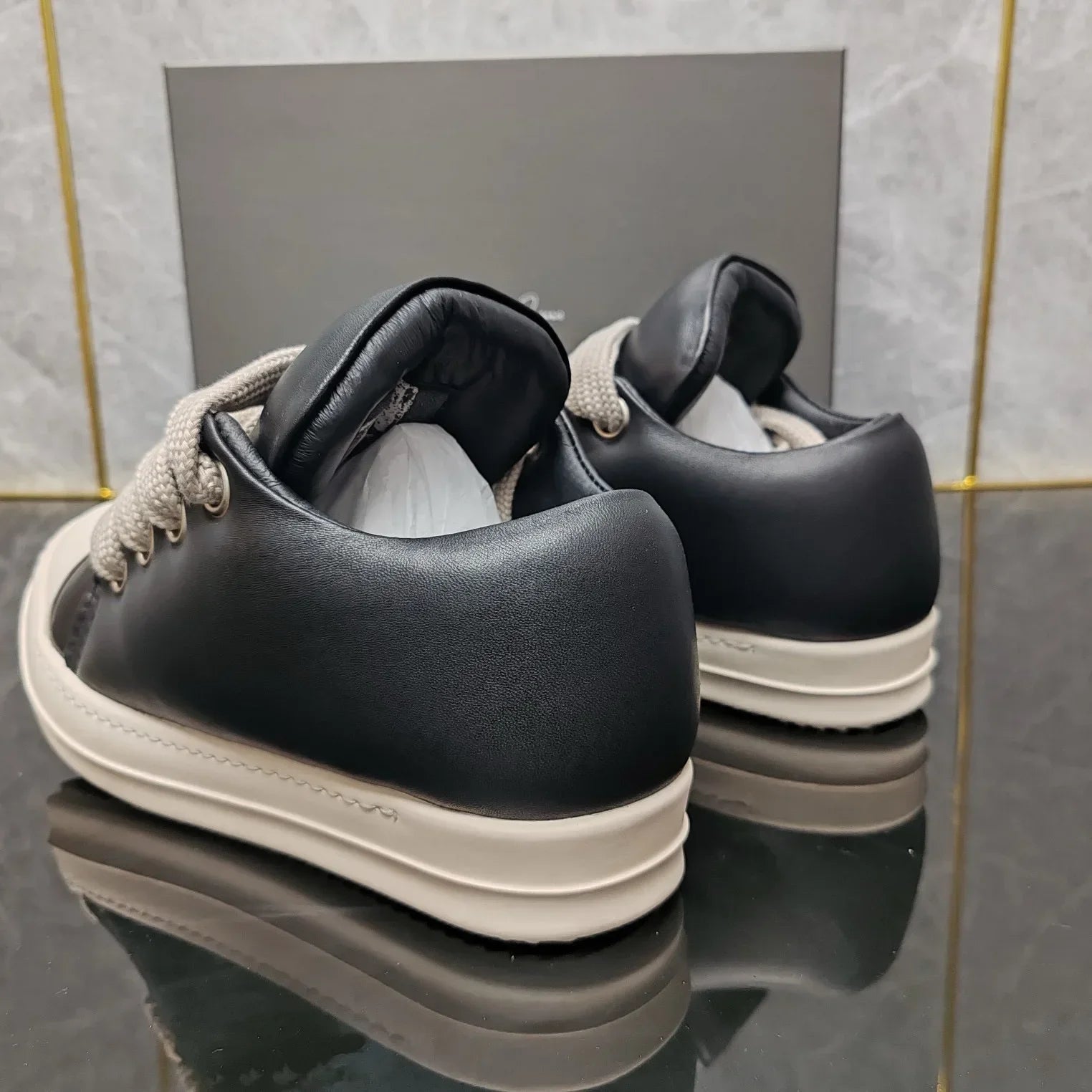 Buty sheepskin