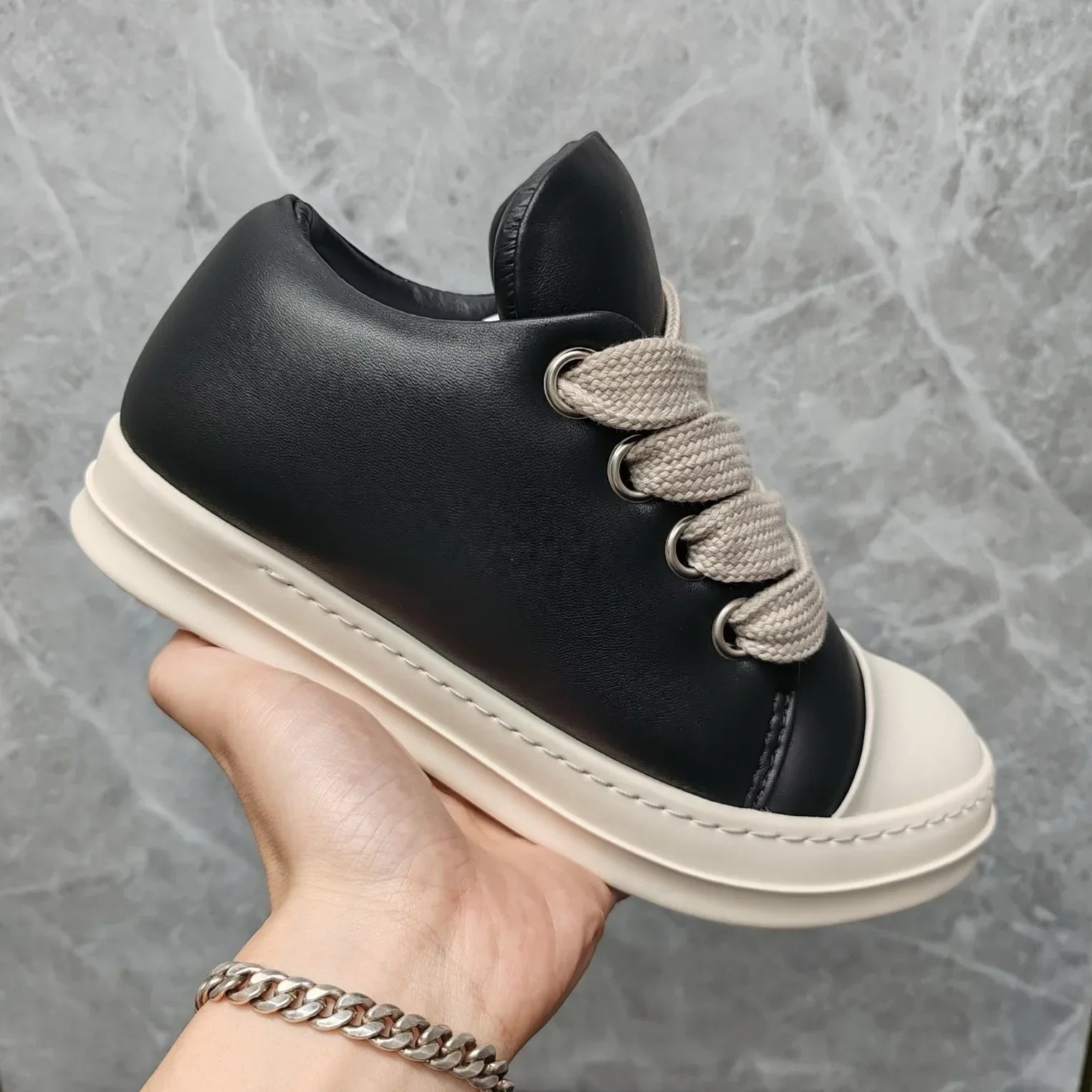 Buty sheepskin